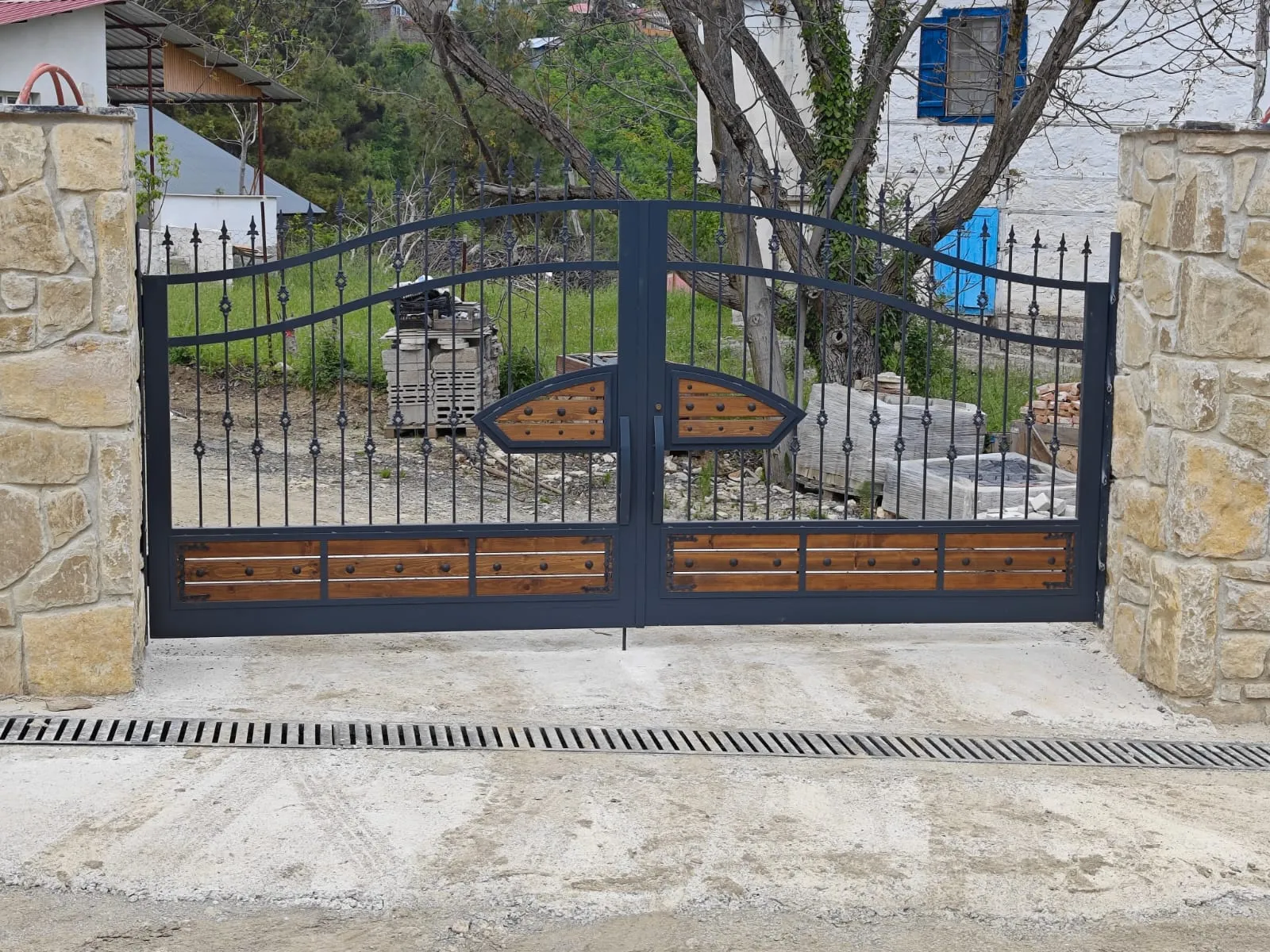 Dis Mekan Korkuluk 2